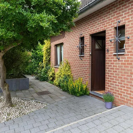 Holiday home Magnificent In Tilf With Garden