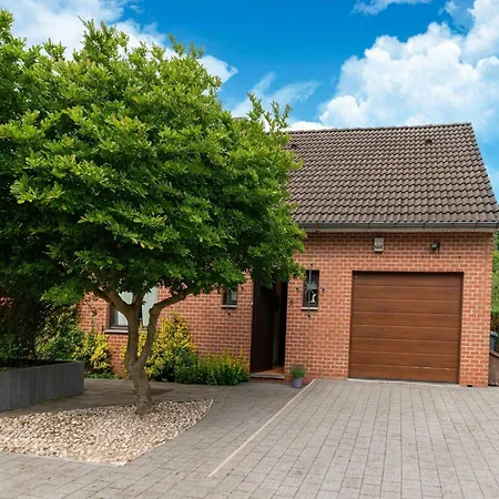 Magnificent In Tilf With Garden Holiday home *